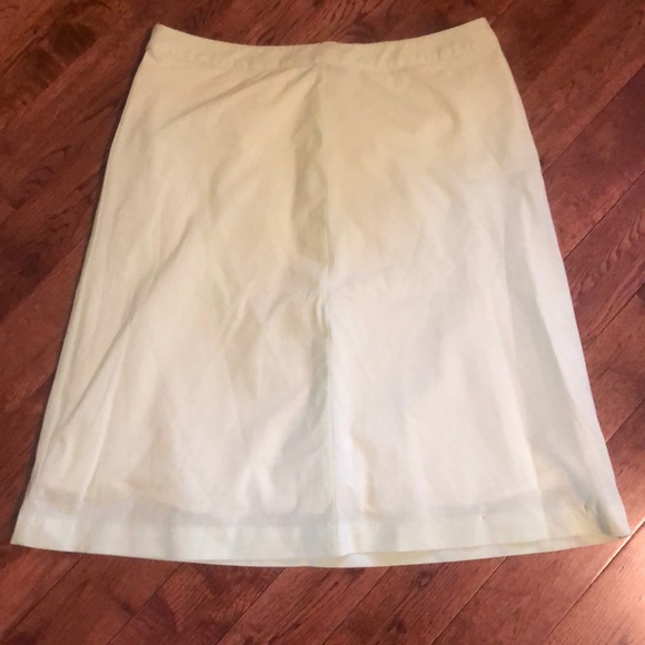 TOMMY HILFIGER - EUC A-Line Skirt (8) - Picture 2 of 8